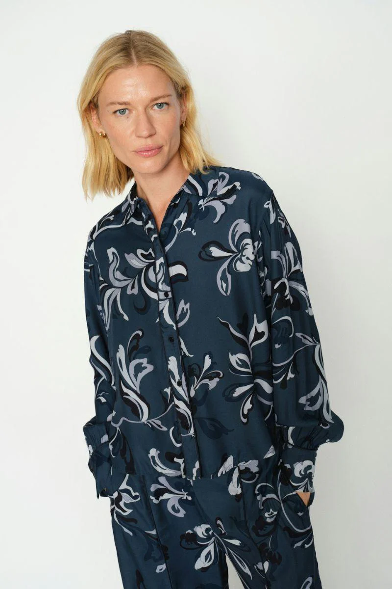 Abina Serve Shirt | Ensign Blue | Skjorte fra Mos Mosh - Image 10