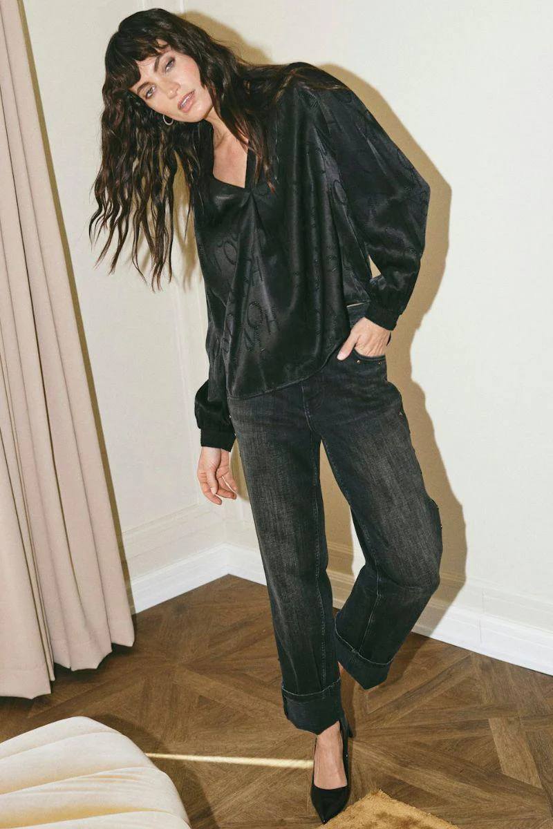 Aldo Monogram Blouse | Black | Bluse fra Mos Mosh - Image 9