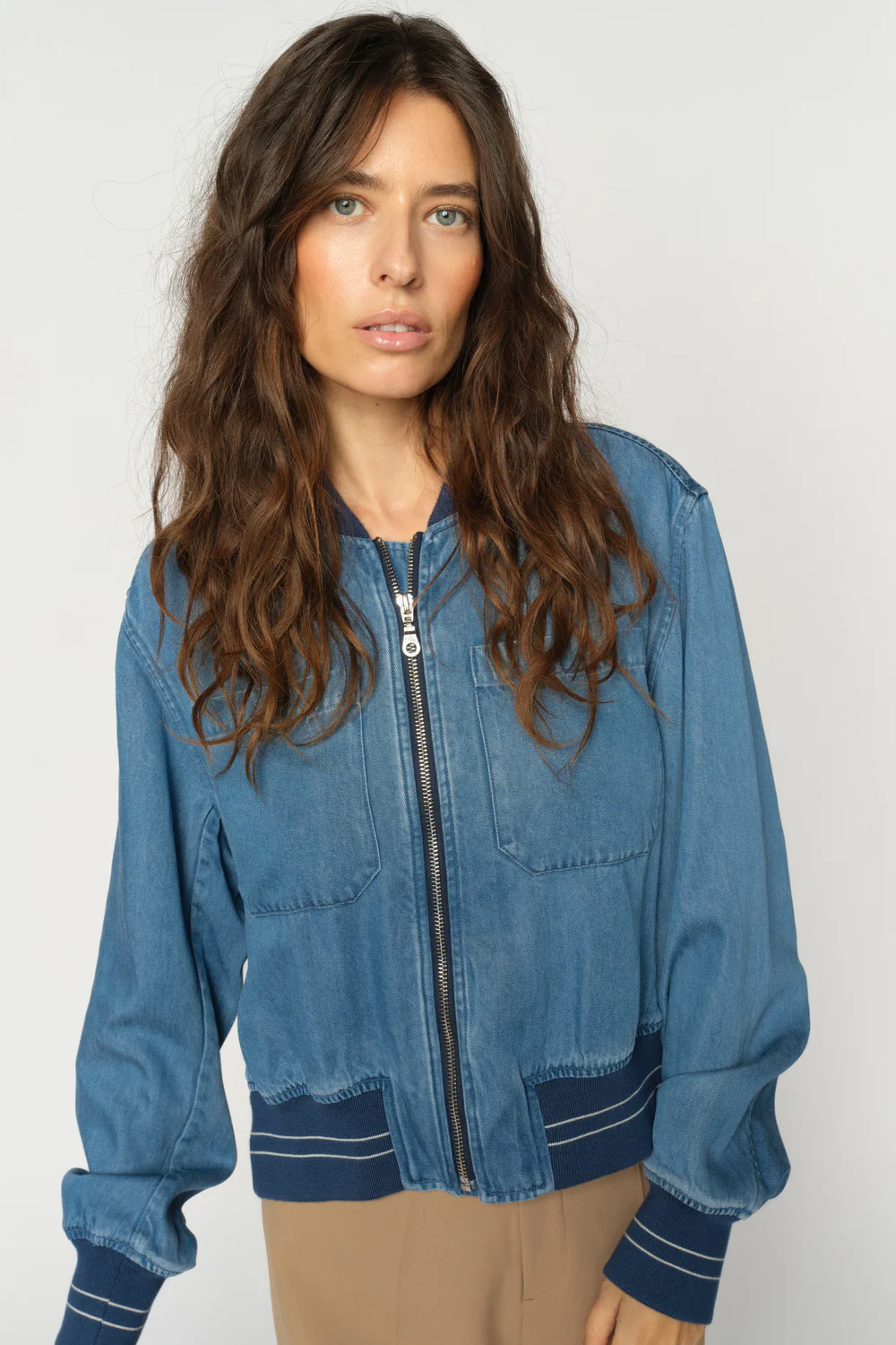 Cate Onyx Jacket | Light Blue Denim | Jakke fra Mos Mosh - Image 3