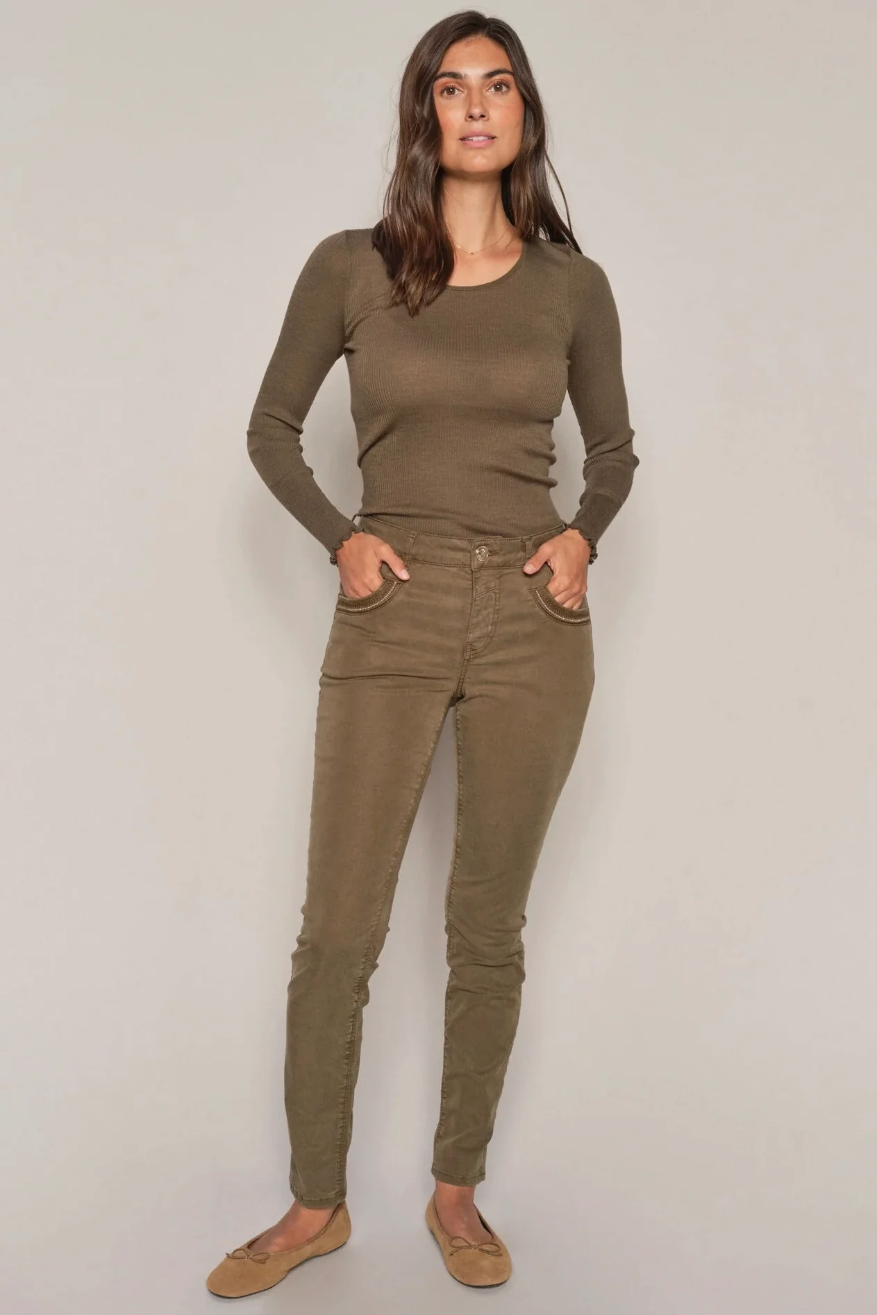 Naomi Treasure Pant Regular | Sea Turtle | Bukser fra Mos Mosh - Image 2