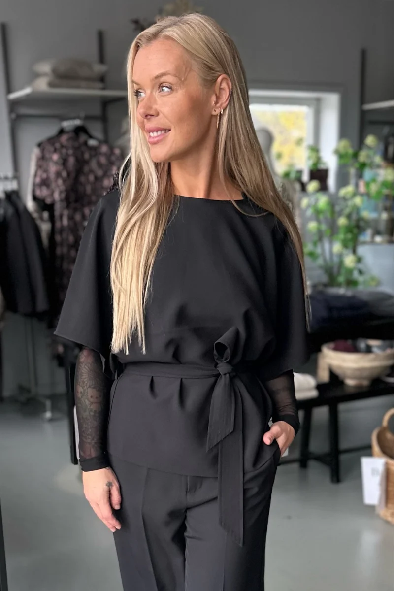 Rikala Miley Blouse | Black | Bluse fra Mos Mosh - Image 3