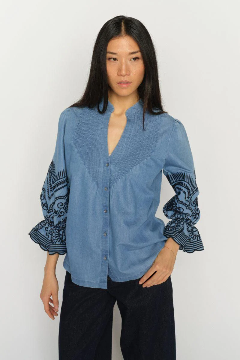 Stomin Emb Shirt | Light Blue | Skjorte fra Mos Mosh