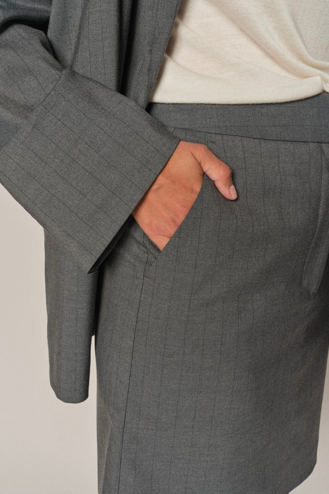 True Jade Skirt  | Asphalt | Nederdel fra Mos Mosh - Image 7