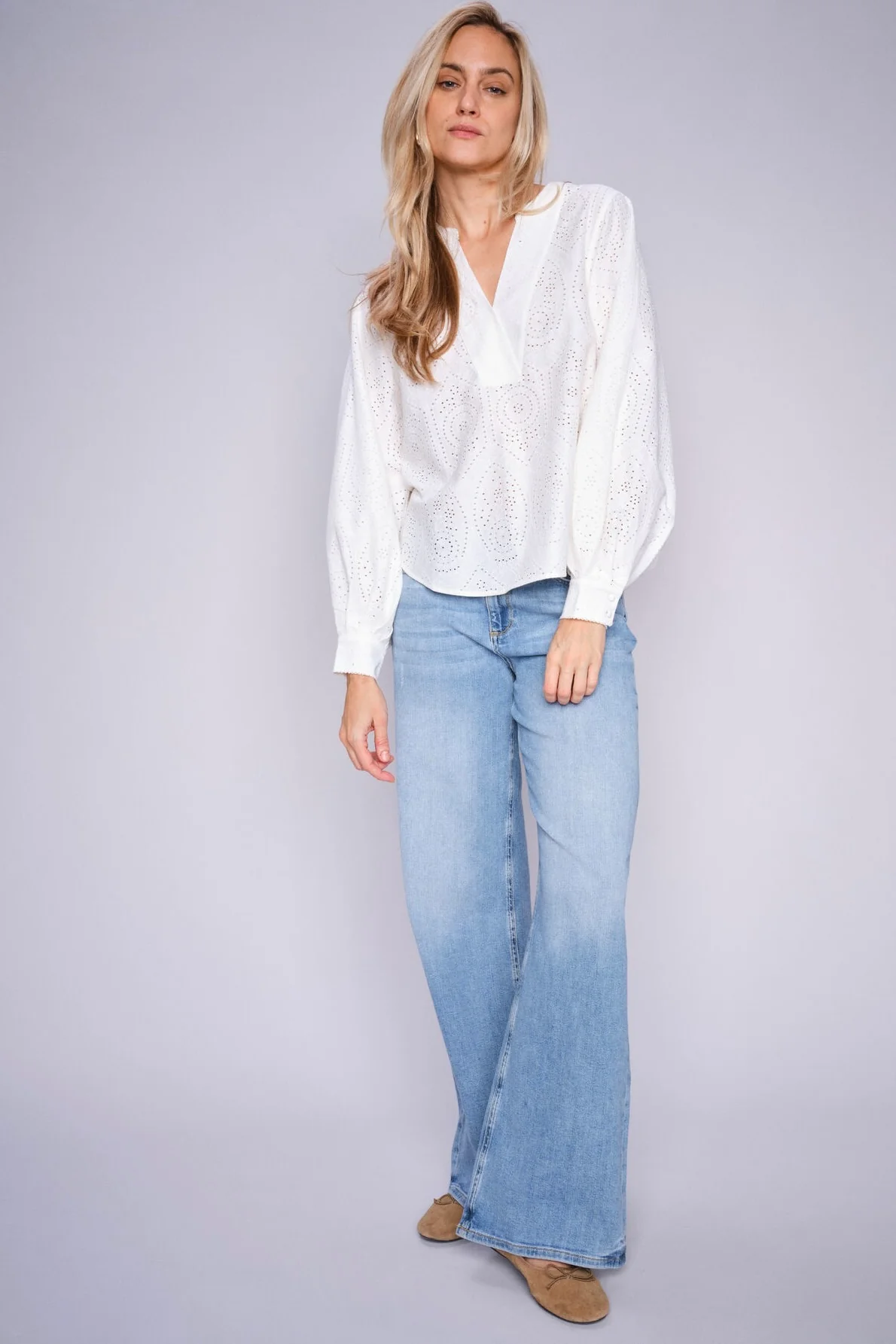 Yen Sina Lace Blouse | Ecru | Bluse fra Mos Mosh - Image 5