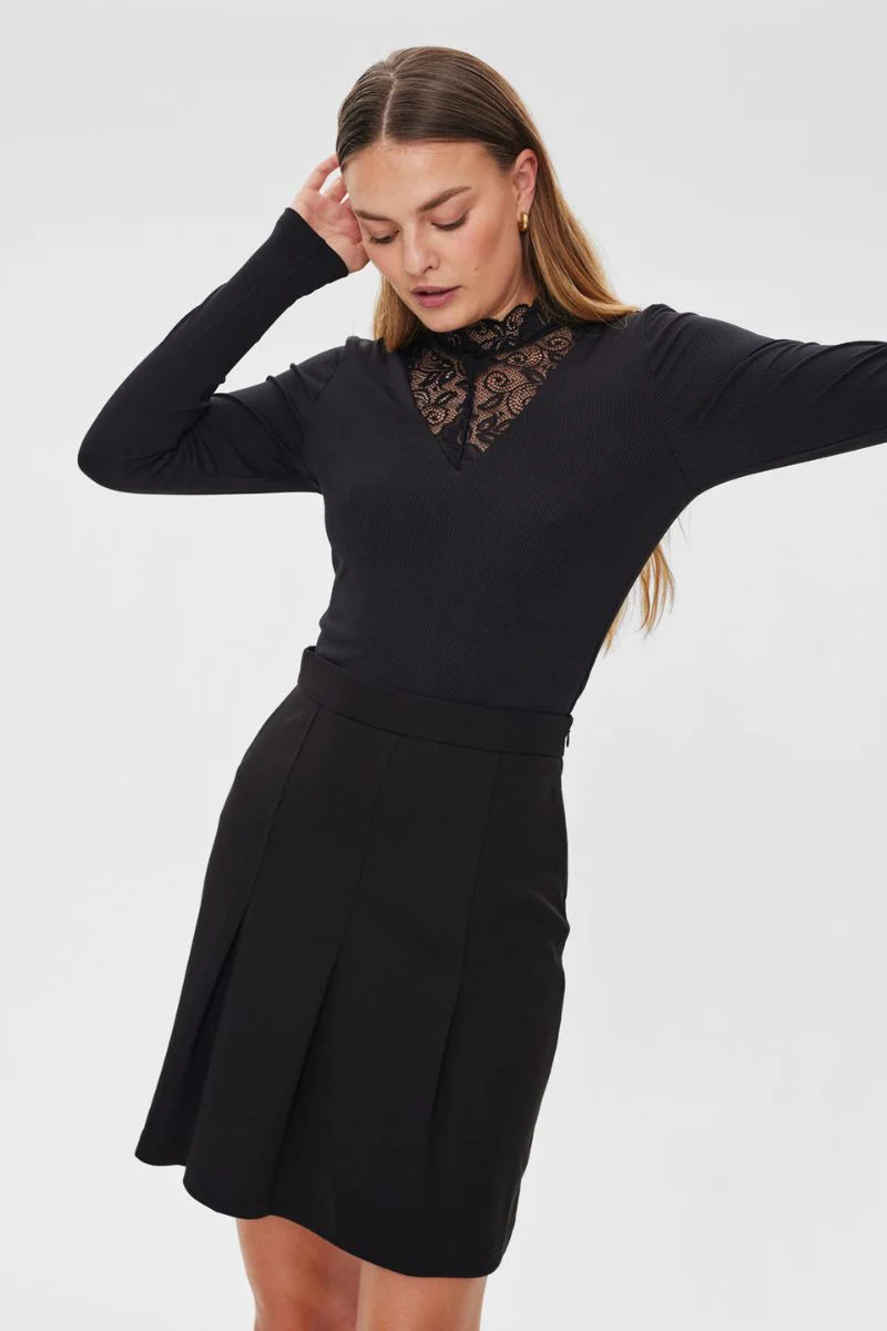 Nanni Skirt | Black | Nederdel fra Freequent - Image 3