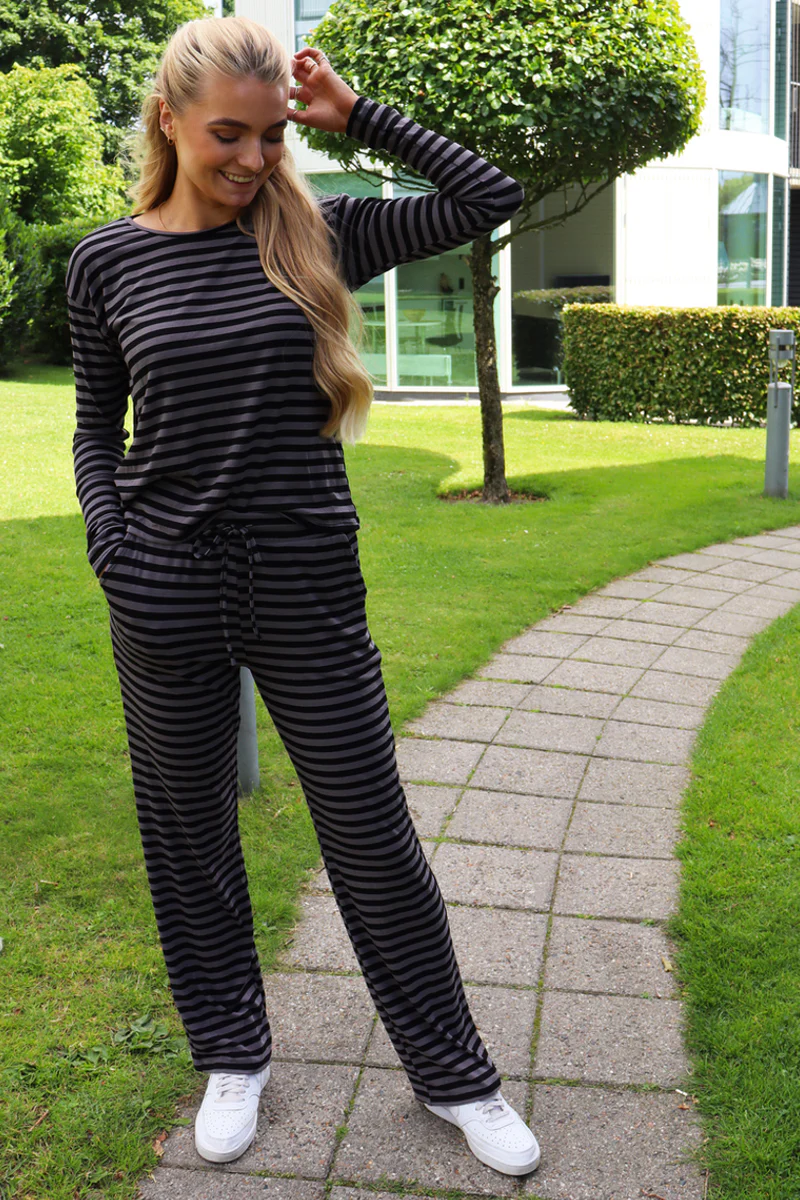 Natalia Ls Boxy Blouse | Black Dark Grey Stripe - Image 5