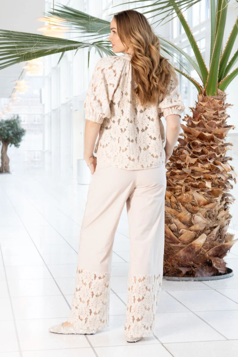 Nelly Flower Pant | Champagne | Bukser fra Black Colour - Image 5