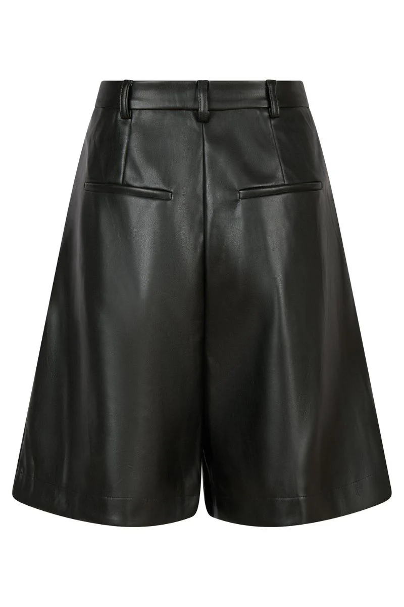 Nika Bermuda PU Shorts | Black | Shorts fra Neo Noir - Image 6