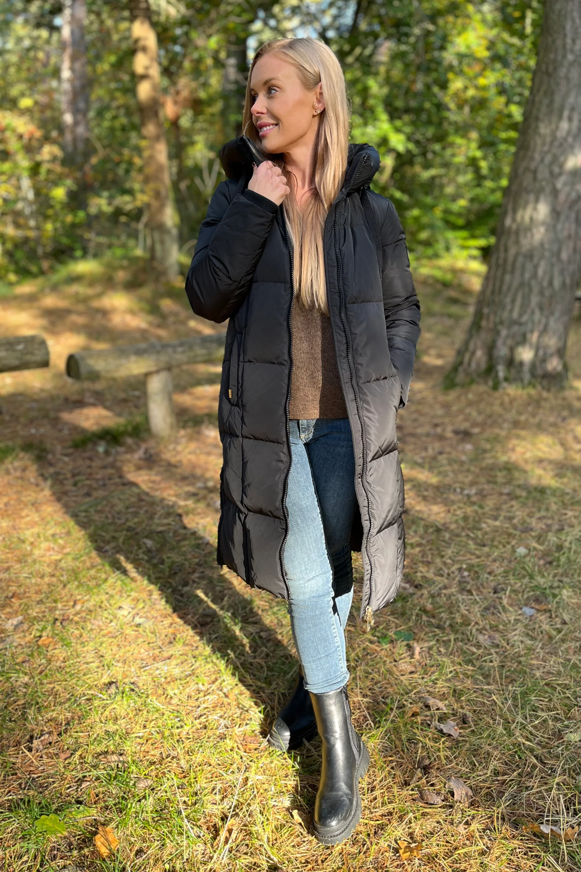 Nova Square Down Coat | Sort | Frakke fra Mos Mosh - Image 18