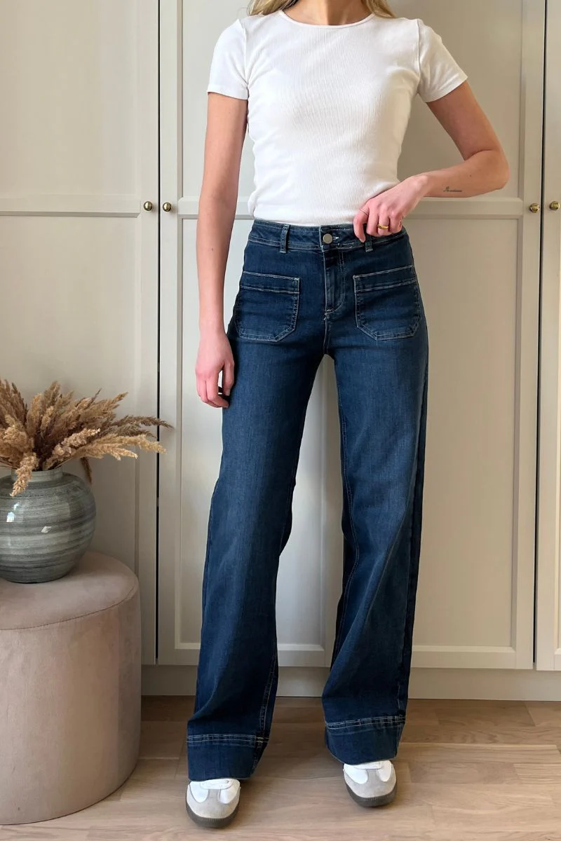 Eleonora Jeans | Dark Blue Denim | Jeans fra French Laundry - Image 7