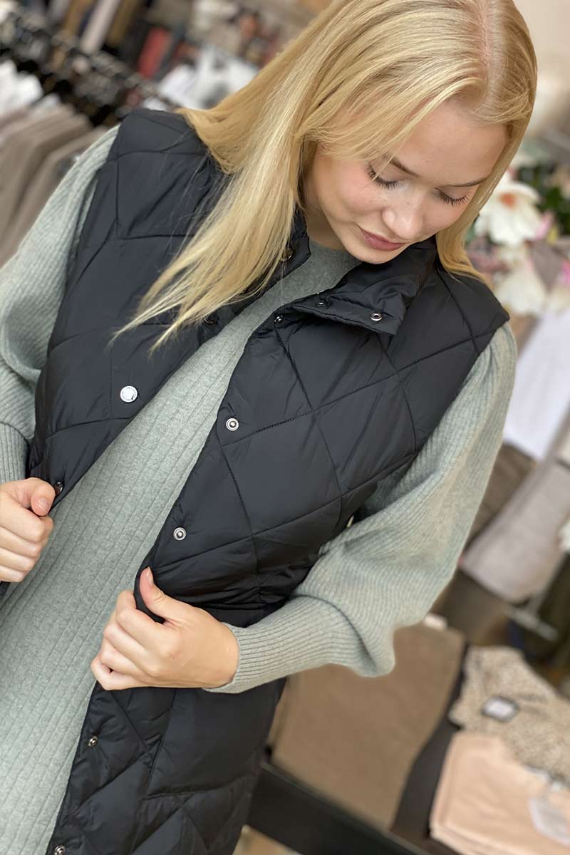 Olga Wa | Black | Vest fra Freequent - Image 8