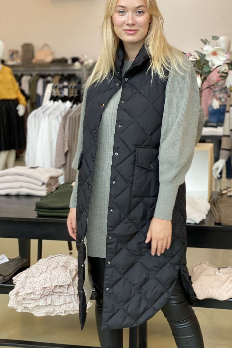 Olga Wa | Black | Vest fra Freequent - Image 9