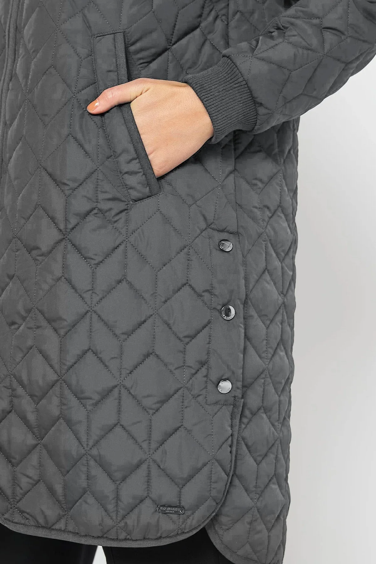 Padded Quilt Coat | 033 Dark Shadow | Termojakke fra Ilse Jacobsen - Image 10