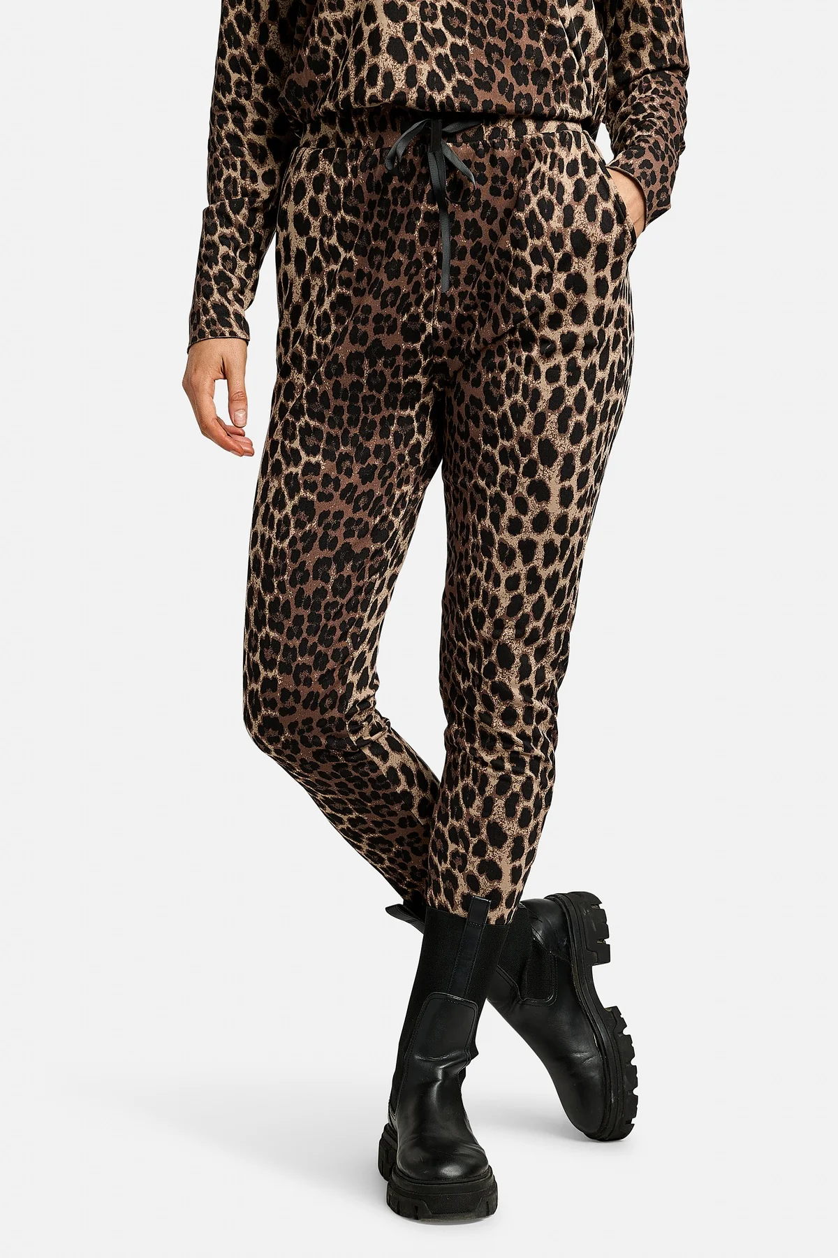 Alma Pants (Fleece) | Leo Brown | Bukser fra Liberté - Image 6