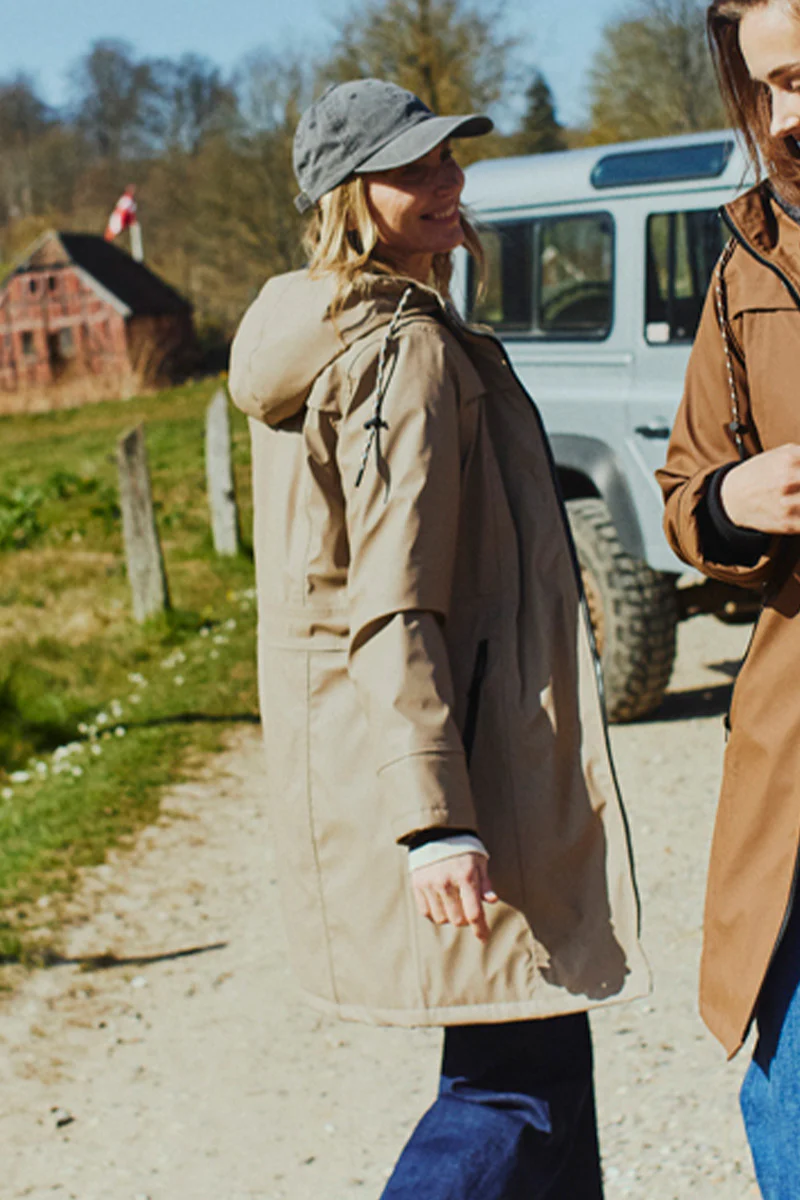 Rain Jacket | Desert Taupe | Regnfrakke fra Freequent