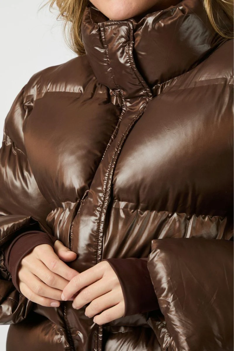 Rhea Shiny Puffer Jacket | Dark Brown | Jakke fra Neo Noir - Image 8