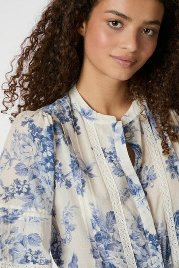 Roberta Flower Flow Dress | Light Blue | Kjole fra Neo Noir - Image 4