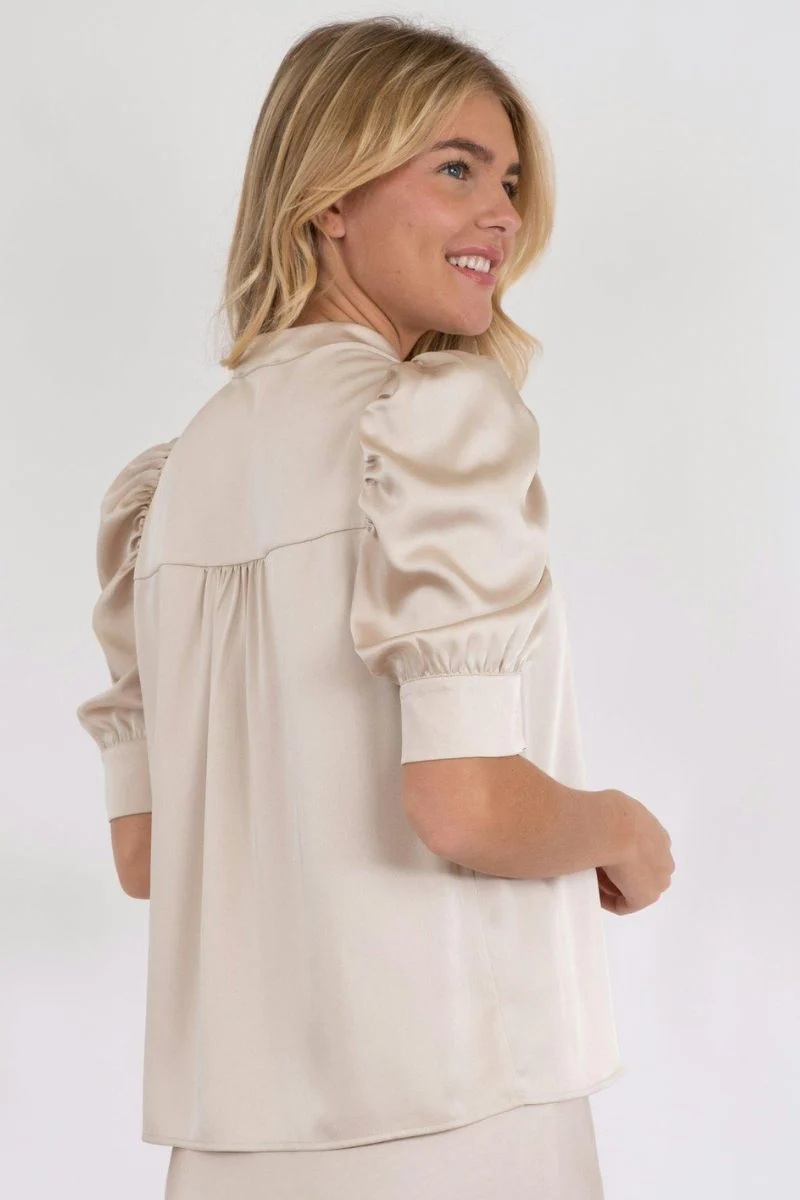 Roella Heavy Sateen Blouse | Champagne | Bluse fra Neo Noir - Image 5