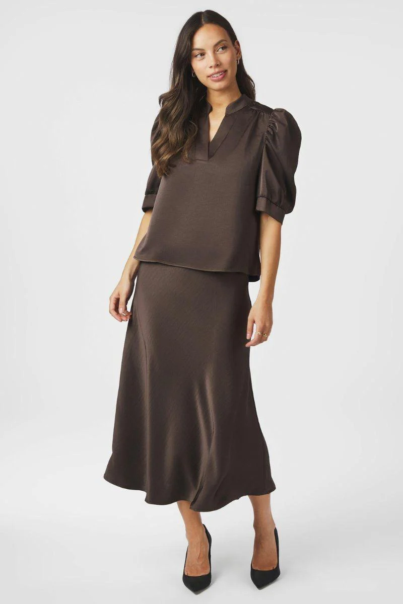 Roella Heavy Sateen Blouse | Dark Brown | Bluse fra Neo Noir - Image 7