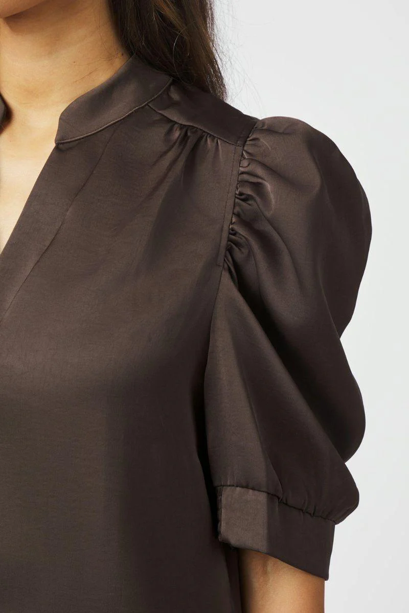 Roella Heavy Sateen Blouse | Dark Brown | Bluse fra Neo Noir - Image 8