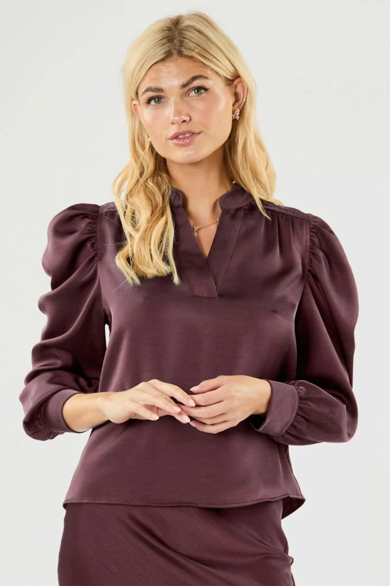 Rosslyn Heavy Sateen Blouse | Burgundy | Bluse fra Neo Noir - Image 7
