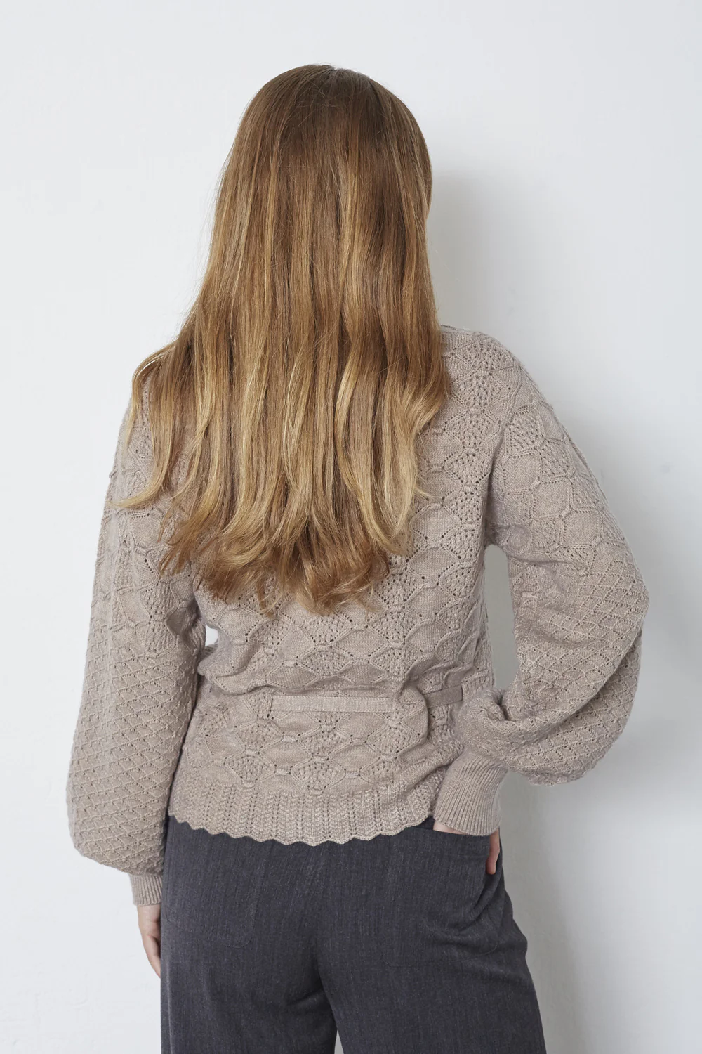 Row Pointelle Tie Cardigan 32241 | Champagne | Strik fra Co'couture - Image 5