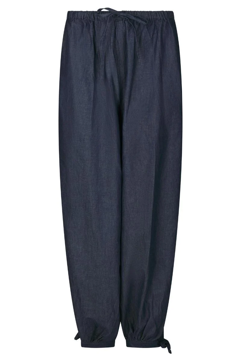 Roxane Balloon Denim Pants | Blue | Bukser fra Neo Noir - Image 2