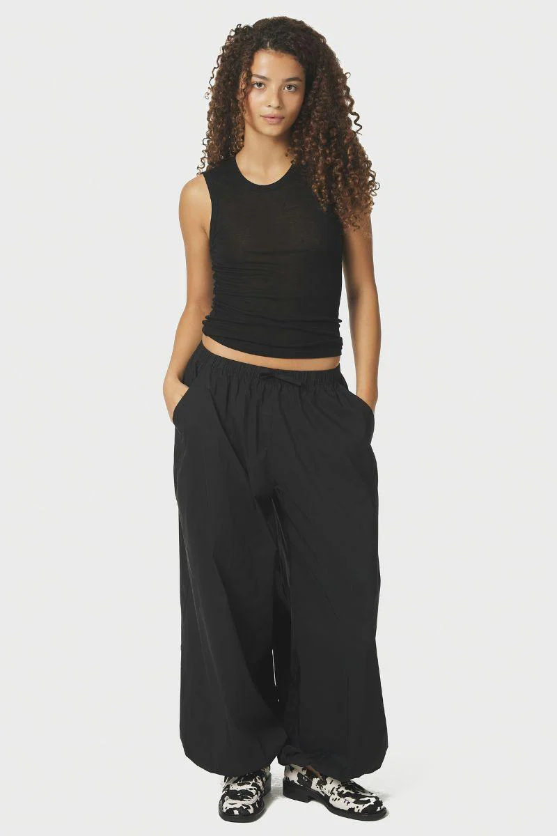 Roxane Balloon Poplin Pants | Black | Bukser fra Neo Noir - Image 8