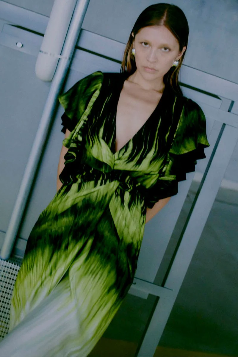 Sabina Dress 203912 | Black w. Daiquiri Green | Kjole fra Copenhagen Muse - Image 7