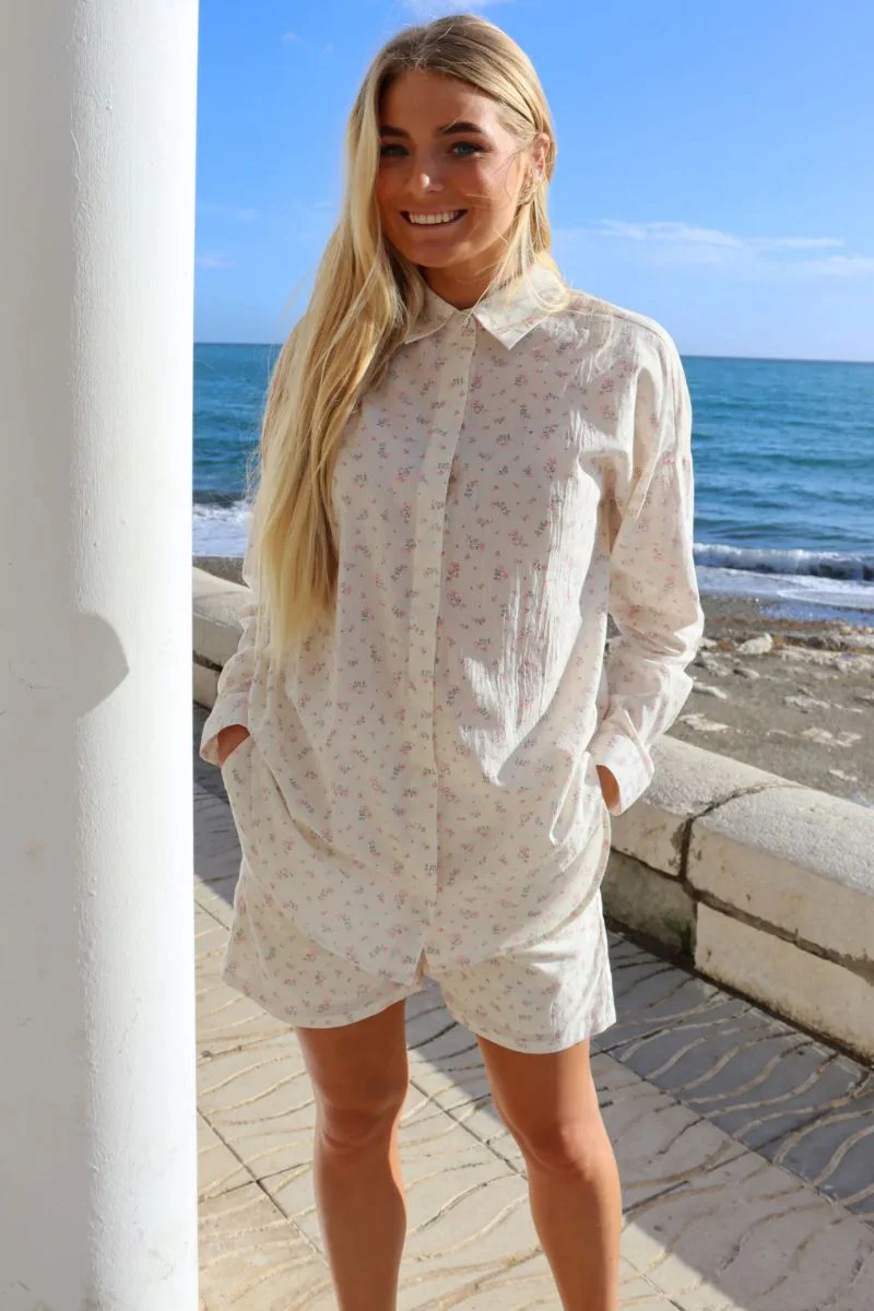 Sara Shorts | Creme Pink Flower | Shorts fra Liberté - Image 3