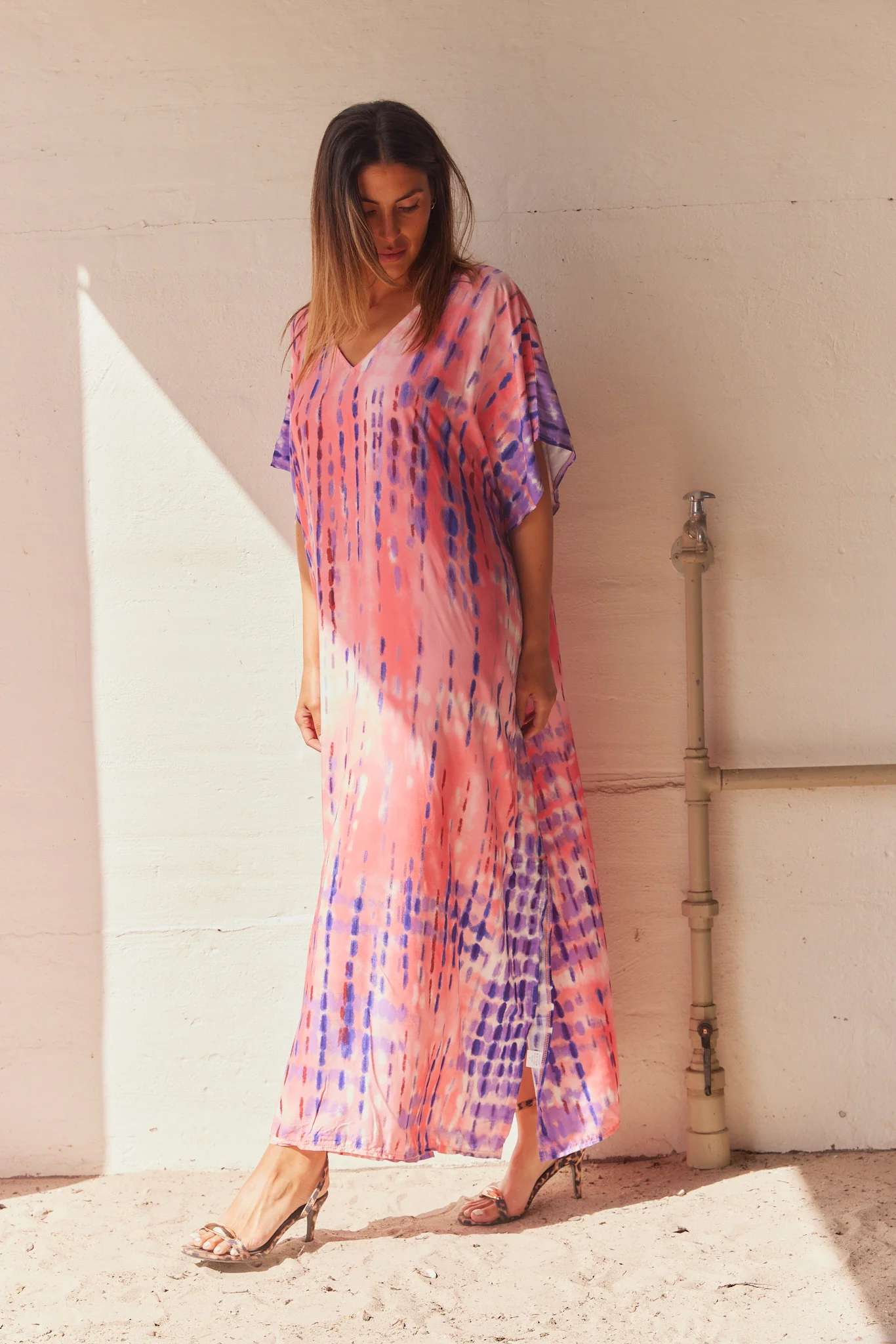 Serengeti Sun Dress | Rose | Tiedye Kaftan kjole fra Statebird - Image 5