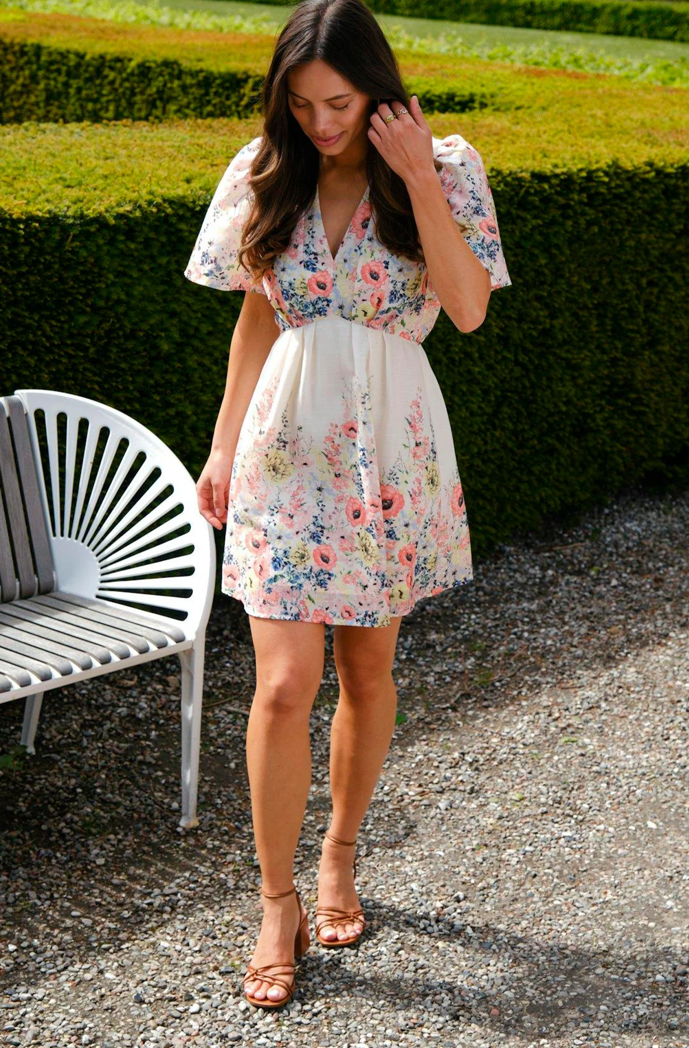 Shena Flower Print Dress | Creme | Kjole fra Neo Noir - Image 2