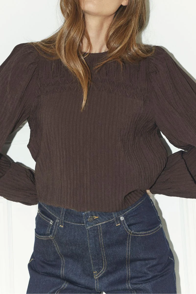 Shina Pintuck Blouse 35921 | Dark Brown | Bluse fra Co'couture - Image 3