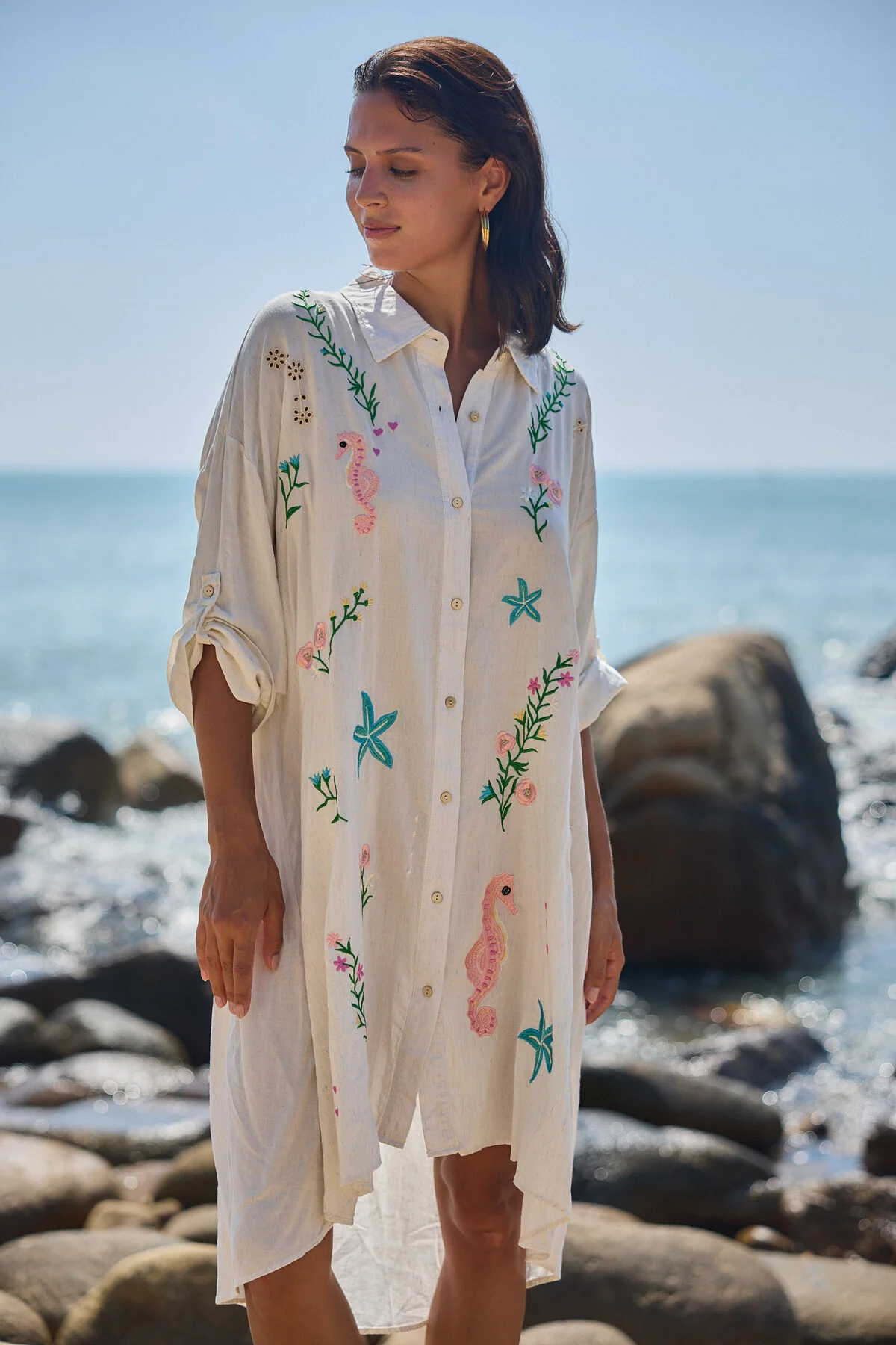 Molly Embroidery Short Shirt dress | Kjole fra Avery - Image 4