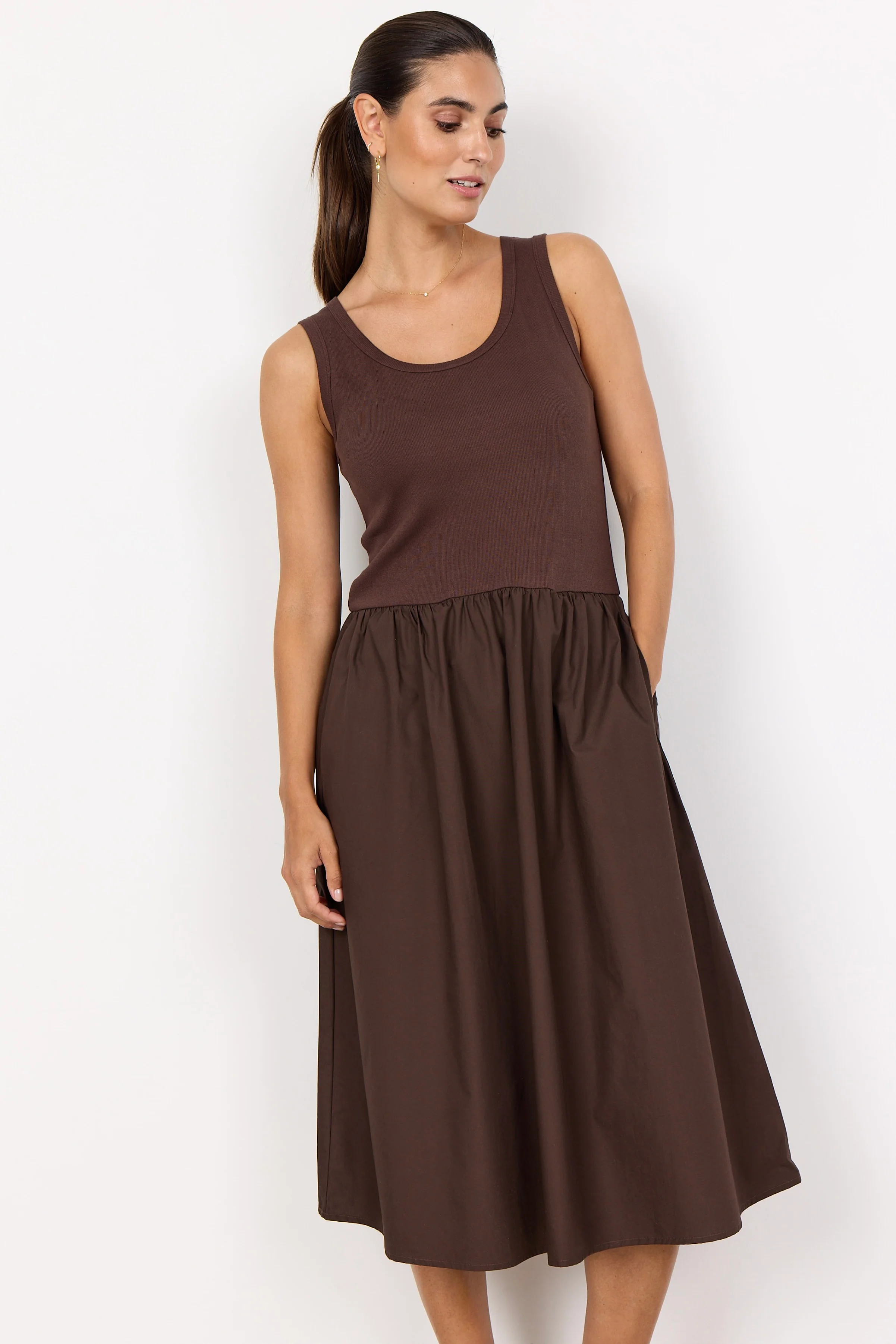 Sille Dress | Brun | Kjole fra Statebird - Image 3