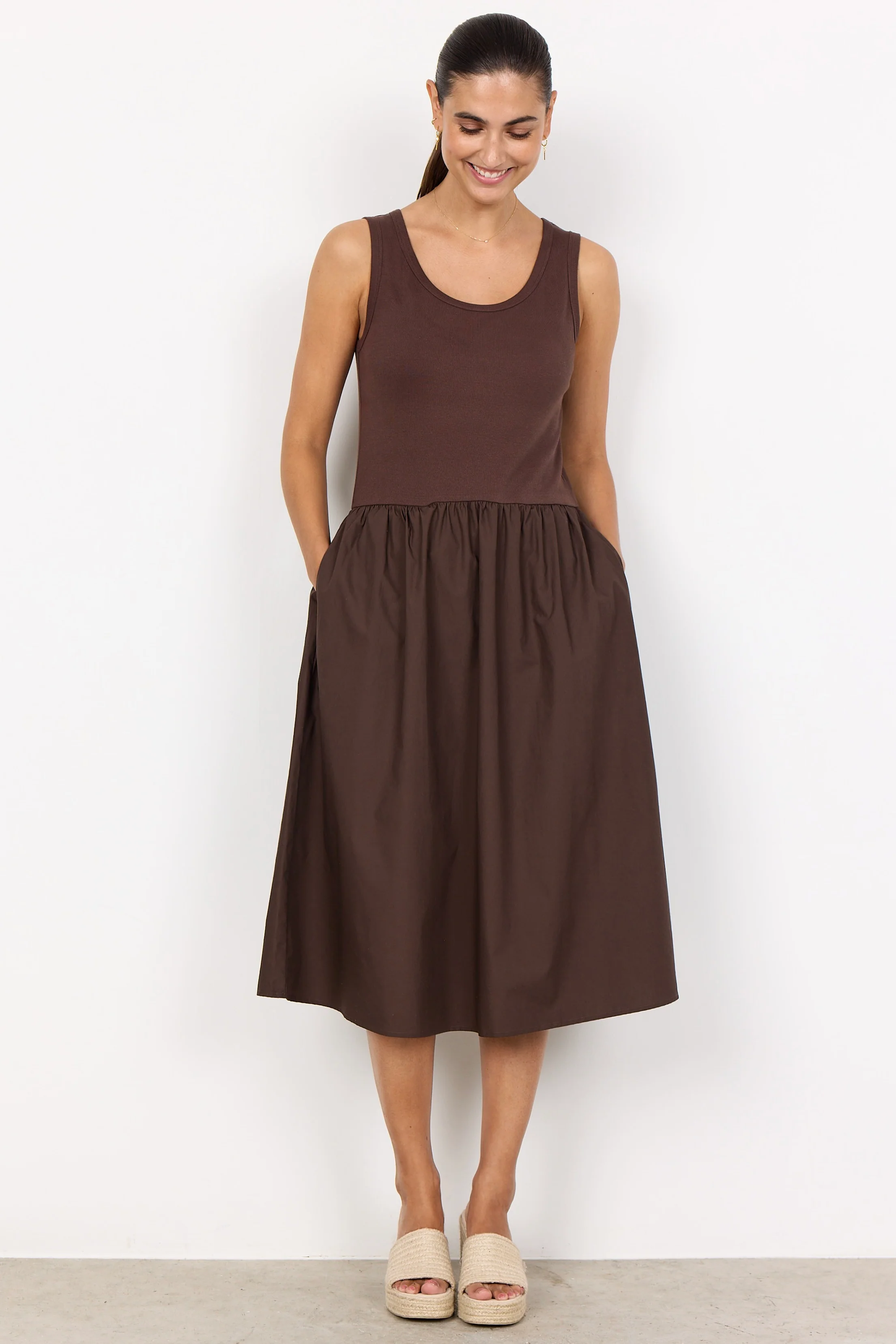 Sille Dress | Brun | Kjole fra Statebird - Image 5