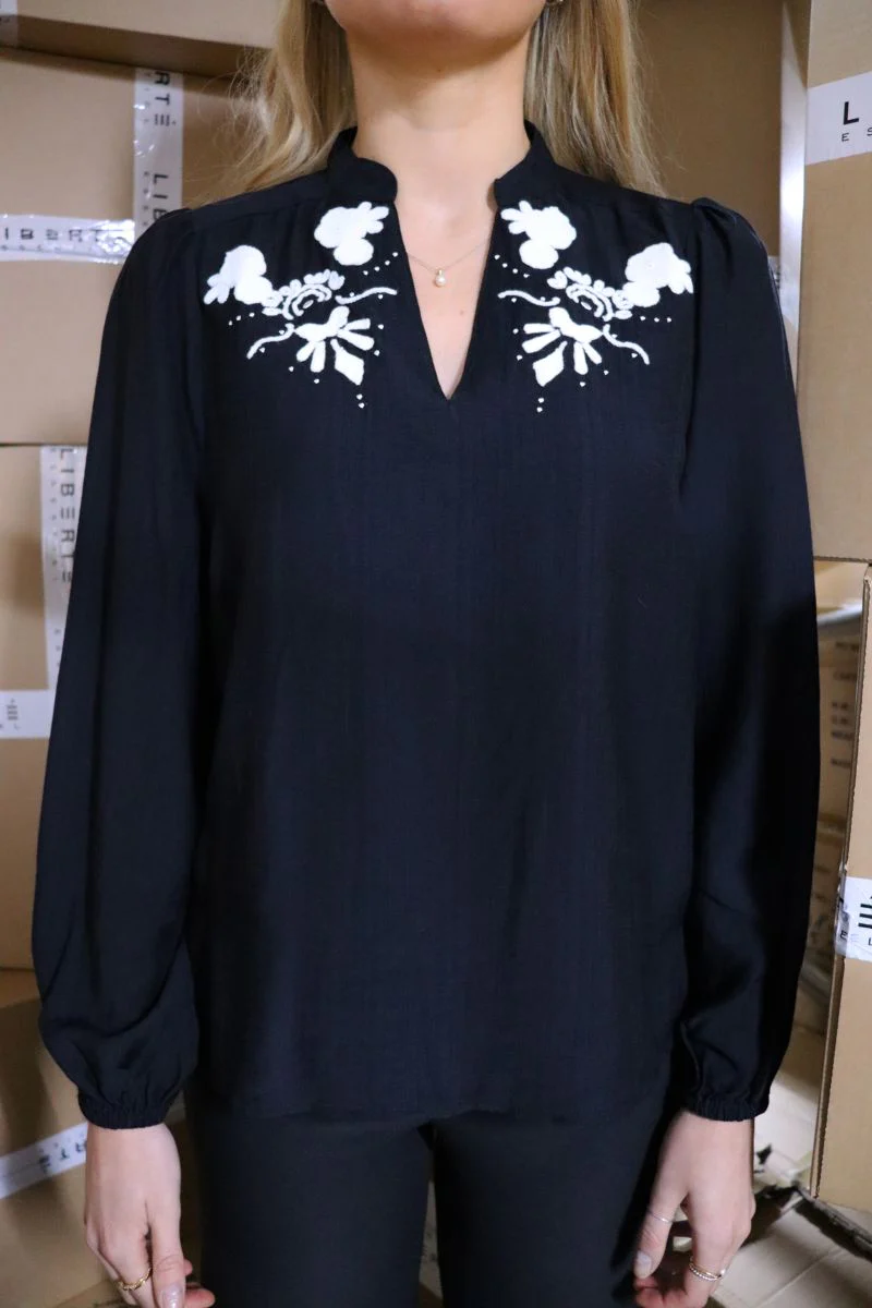 Sodo Ls Shirt | Black | Skjorte fra Liberté - Image 2