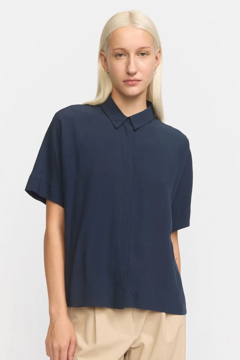 SRFreedom SS Shirt | Total Eclipse | Bluse fra Soft Rebels - Image 2