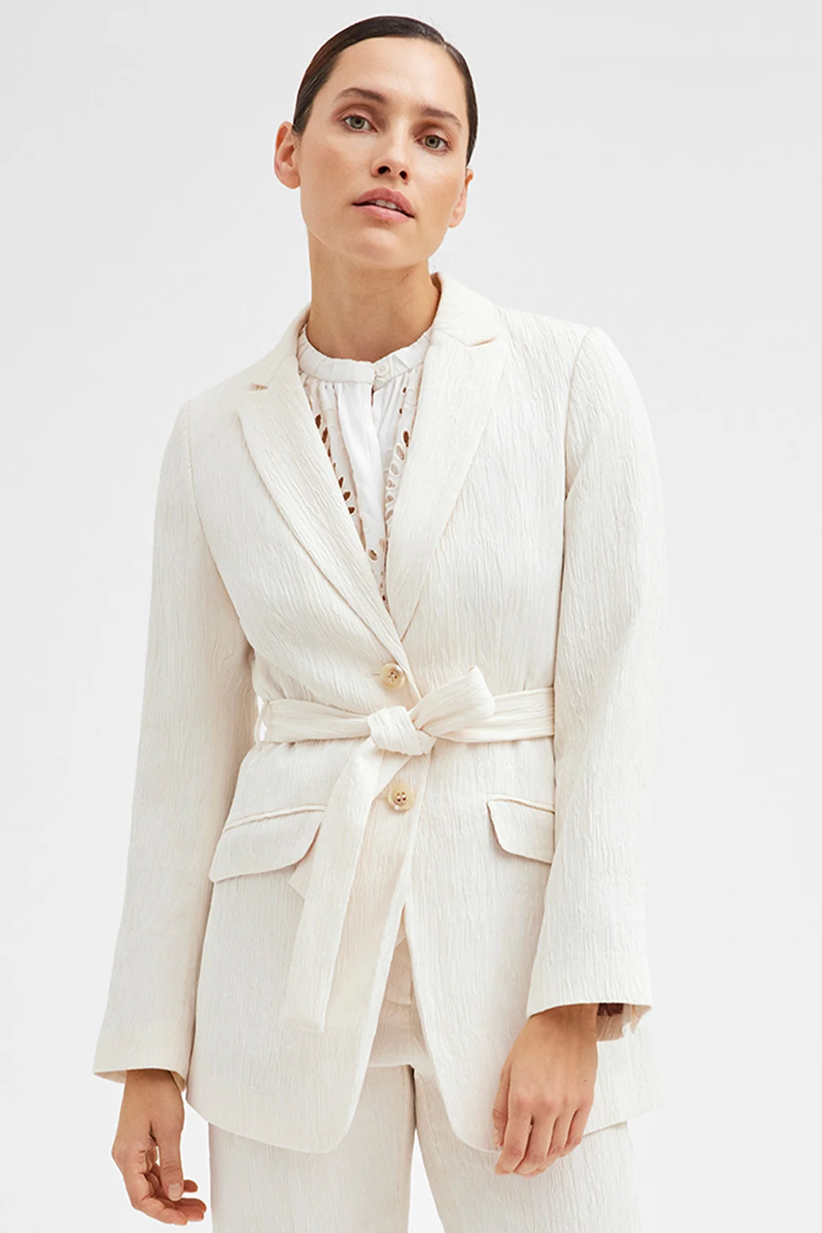 Stacie blazer 52200 | Creamy Beige | Blazer fra Gustav - Image 4
