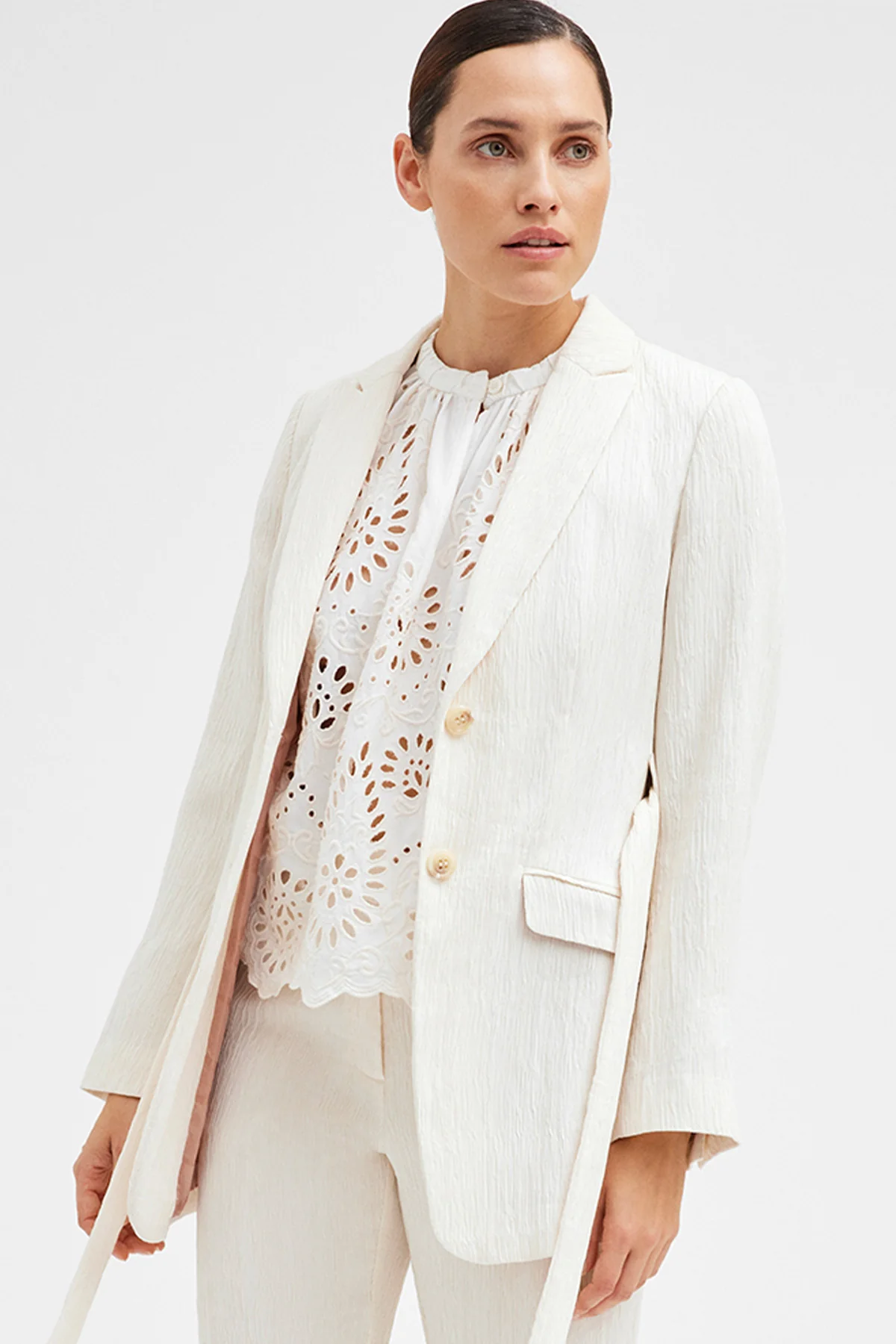 Stacie blazer 52200 | Creamy Beige | Blazer fra Gustav - Image 9
