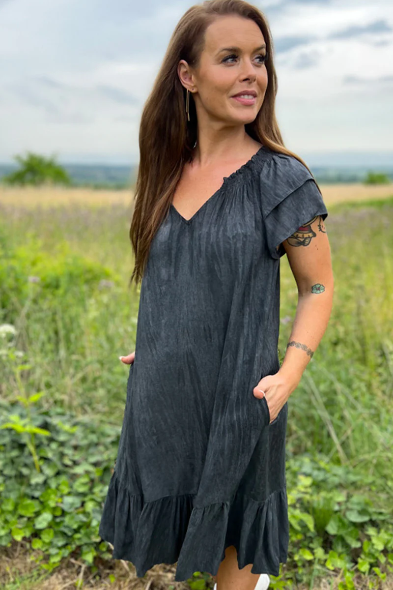 Sunrise Crop Cold Dye Dress | Dark Grey | Kjole fra Co'couture - Image 3