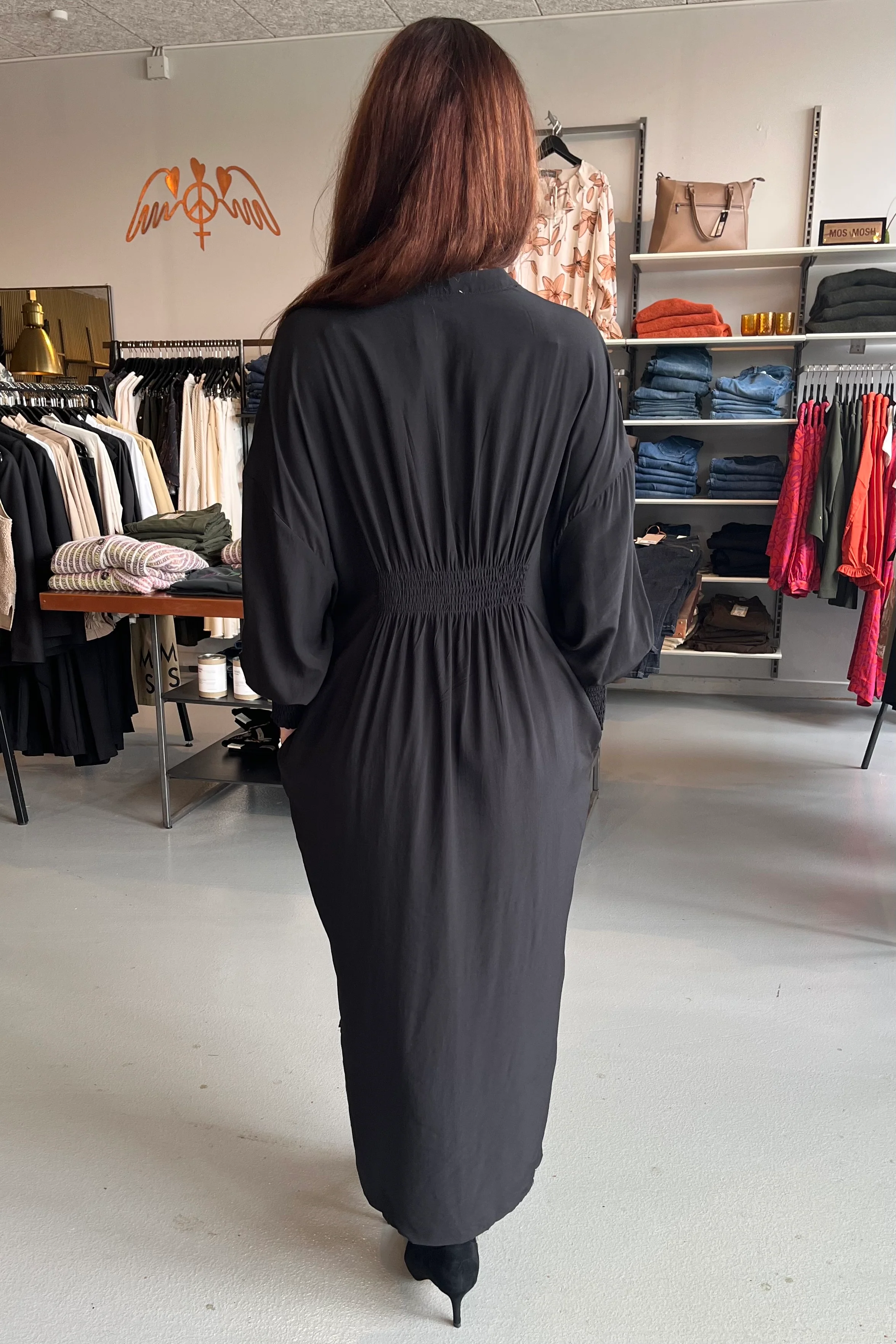Sunrise Smock Tunic Dress | Black | Kjole fra Co'couture - Image 3