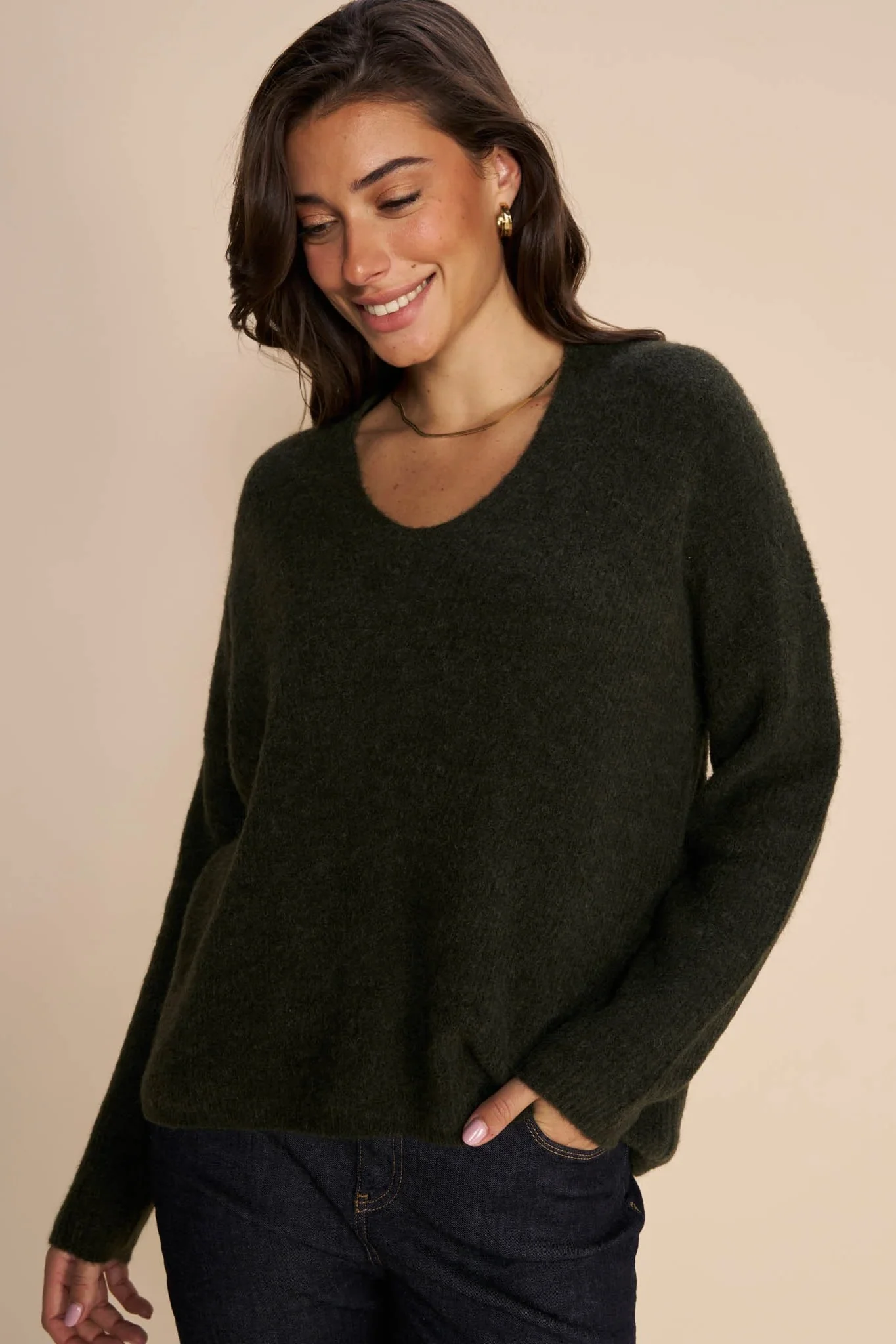 Thora V-Neck Knit | Grape Leaf | Strik fra Mos Mosh - Image 3
