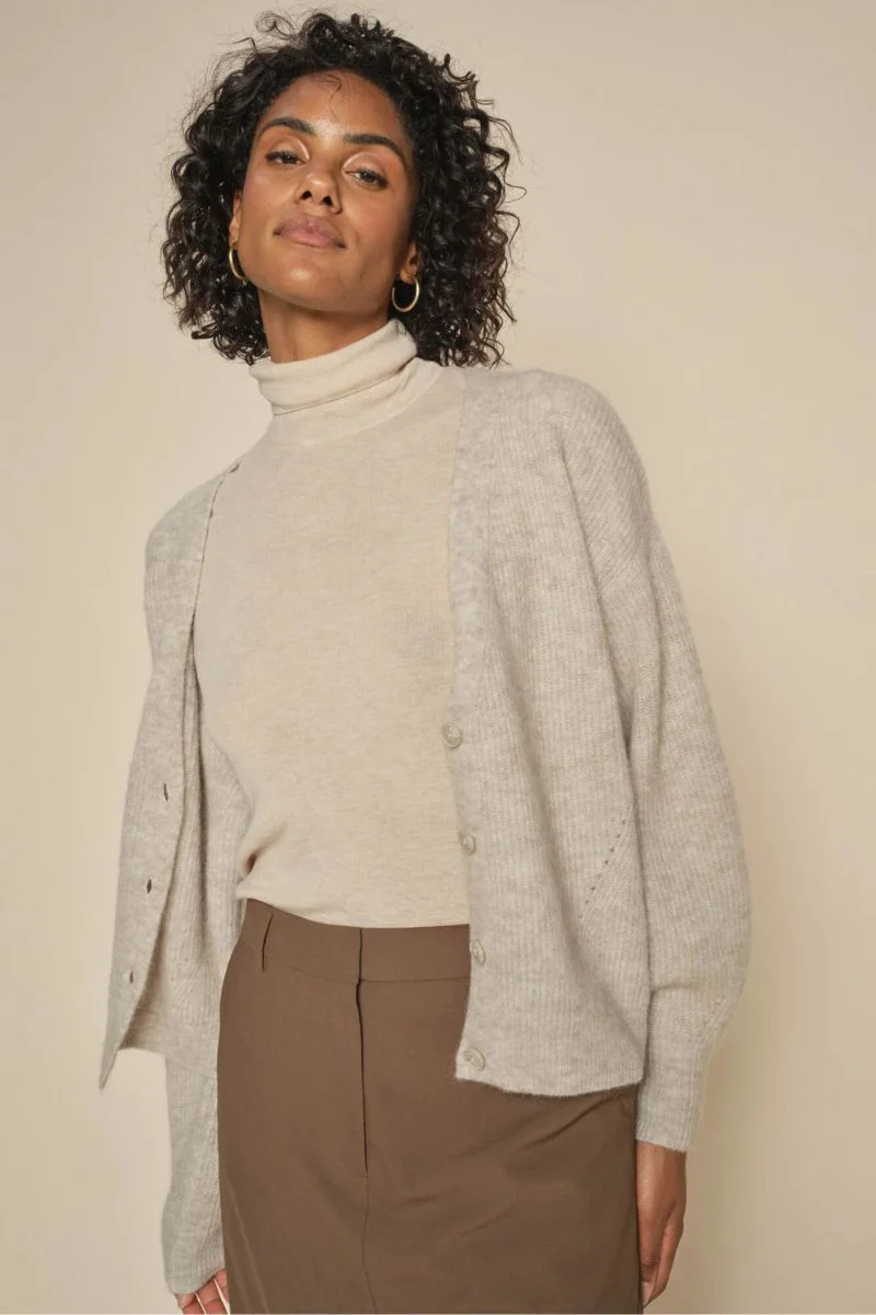 Thora V-Neck Knit Cardigan | Feather Gray | Strik fra Mos Mos - Image 10