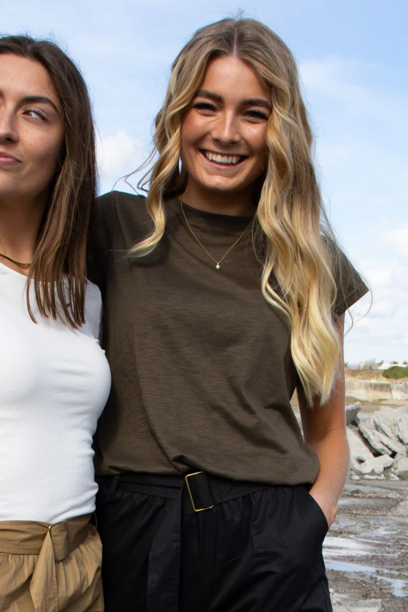 Ulla Tshirt | Dark Army | T-shirt fra Liberté - Image 3