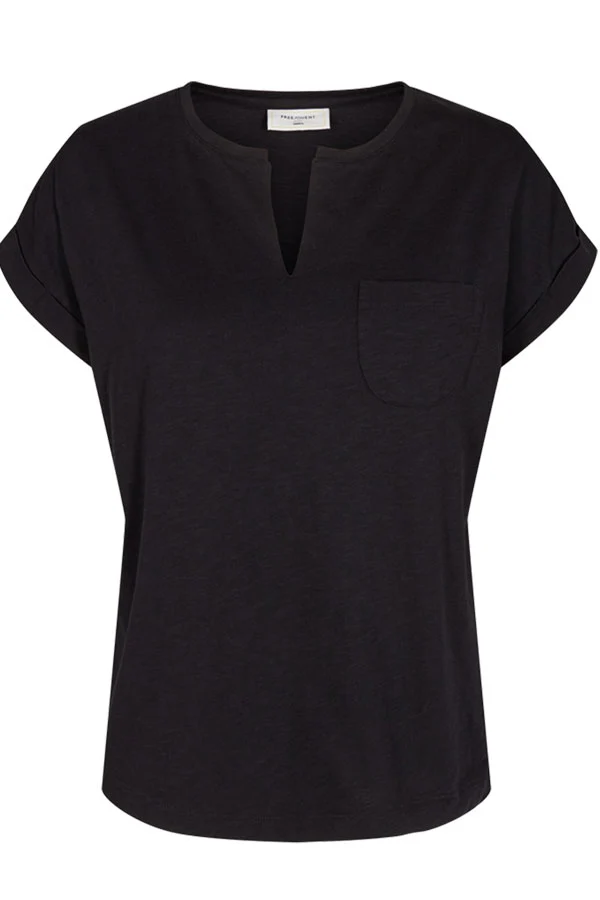 Viva V SS Pocket Basic | Sort | T-shirt fra Freequent