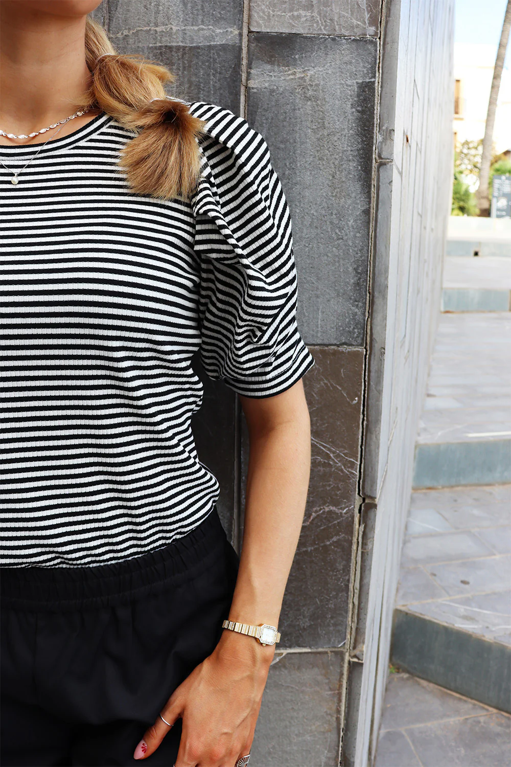 Win Puff Tshirt | Black Creme Small Stripe | T-Shirt fra Liberté - Image 6