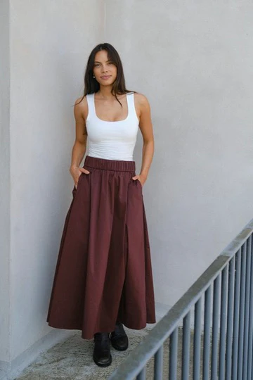 Yara Poplin Skirt | Burgundy | Nederdel fra Neo Noir - Image 8