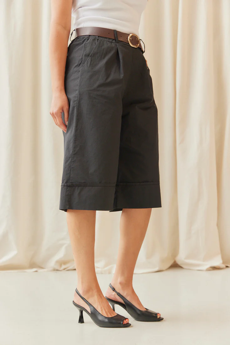 Zita Cotton Bermuda Shorts | Black - Image 2